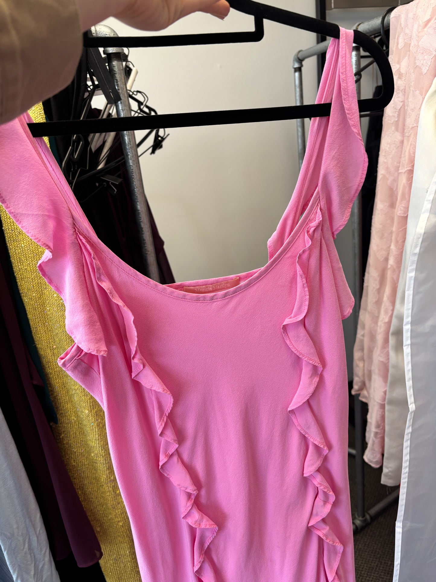 EX RENTAL Maggie Marilyn Love is a Place Dress Sz M Pink