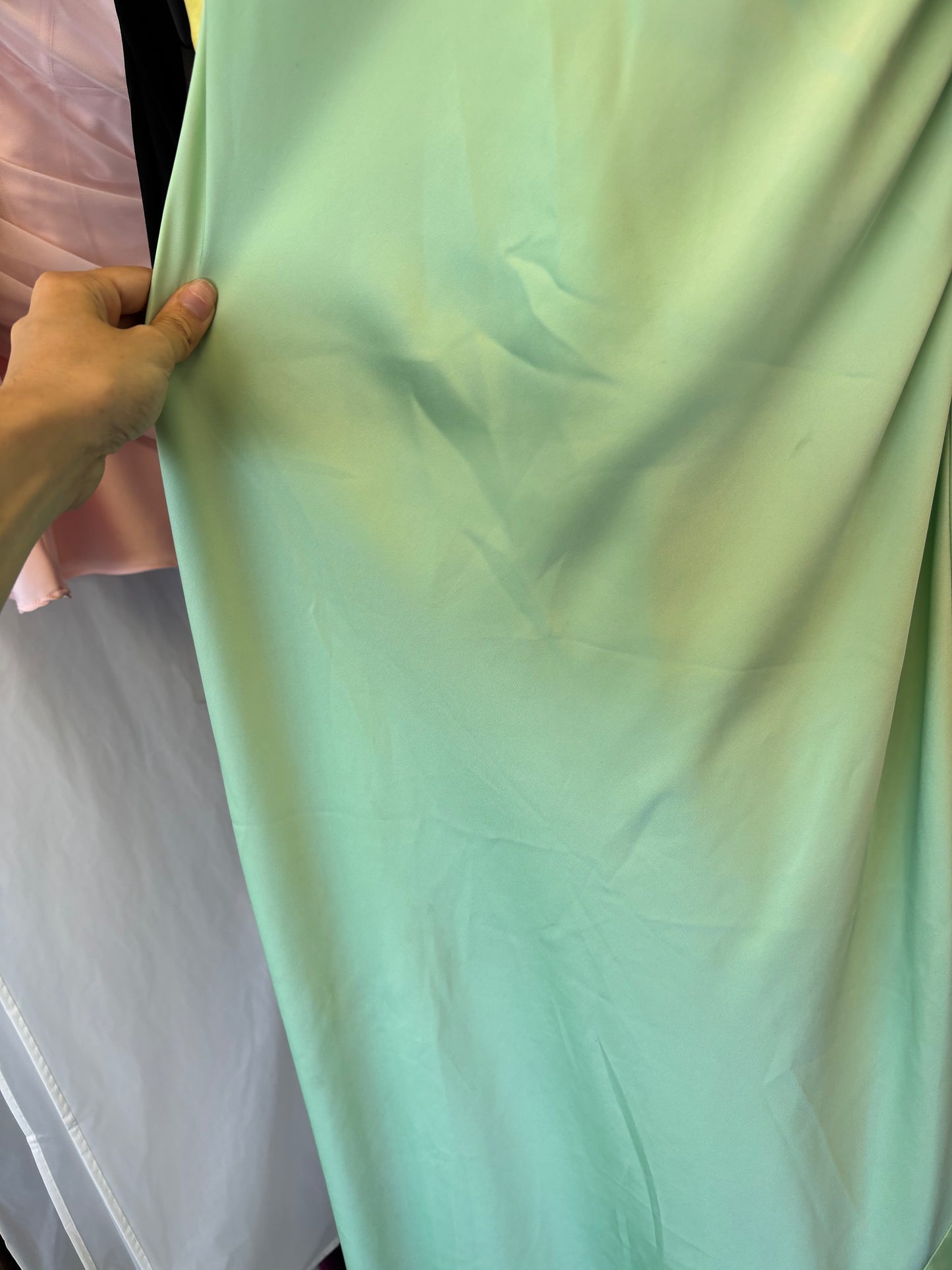 EX RENTAL Ruby Cucumber Slip sz 12