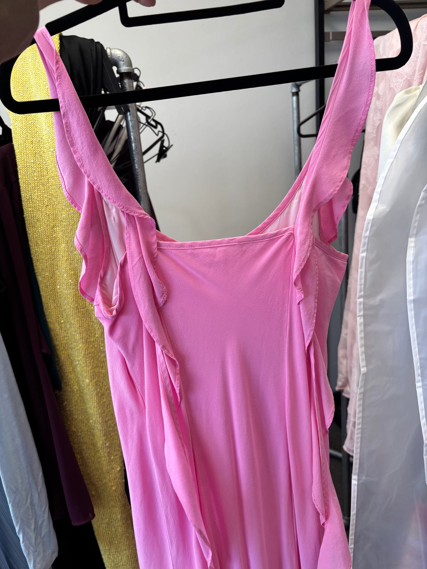 EX RENTAL Maggie Marilyn Love is a Place Dress Sz M Pink
